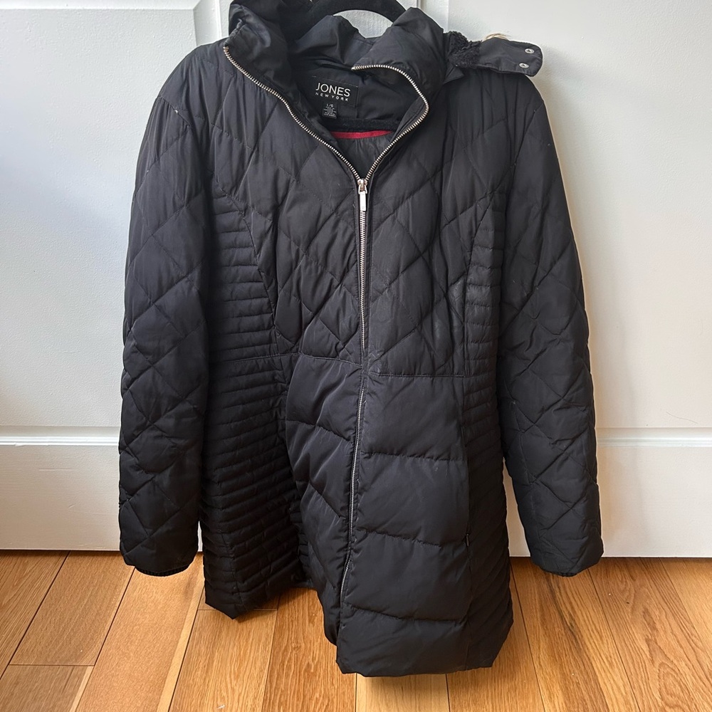 Jones New York Black Puffer Jacket with Faux Fur Trim - Picture 3 of 6